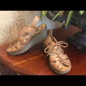 Fly London lace up sandals wedge gold metallic